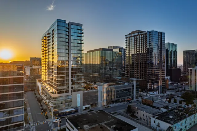 $895,000 | 1212 Laurel Street, Unit 1713, Nashville, TN 37203