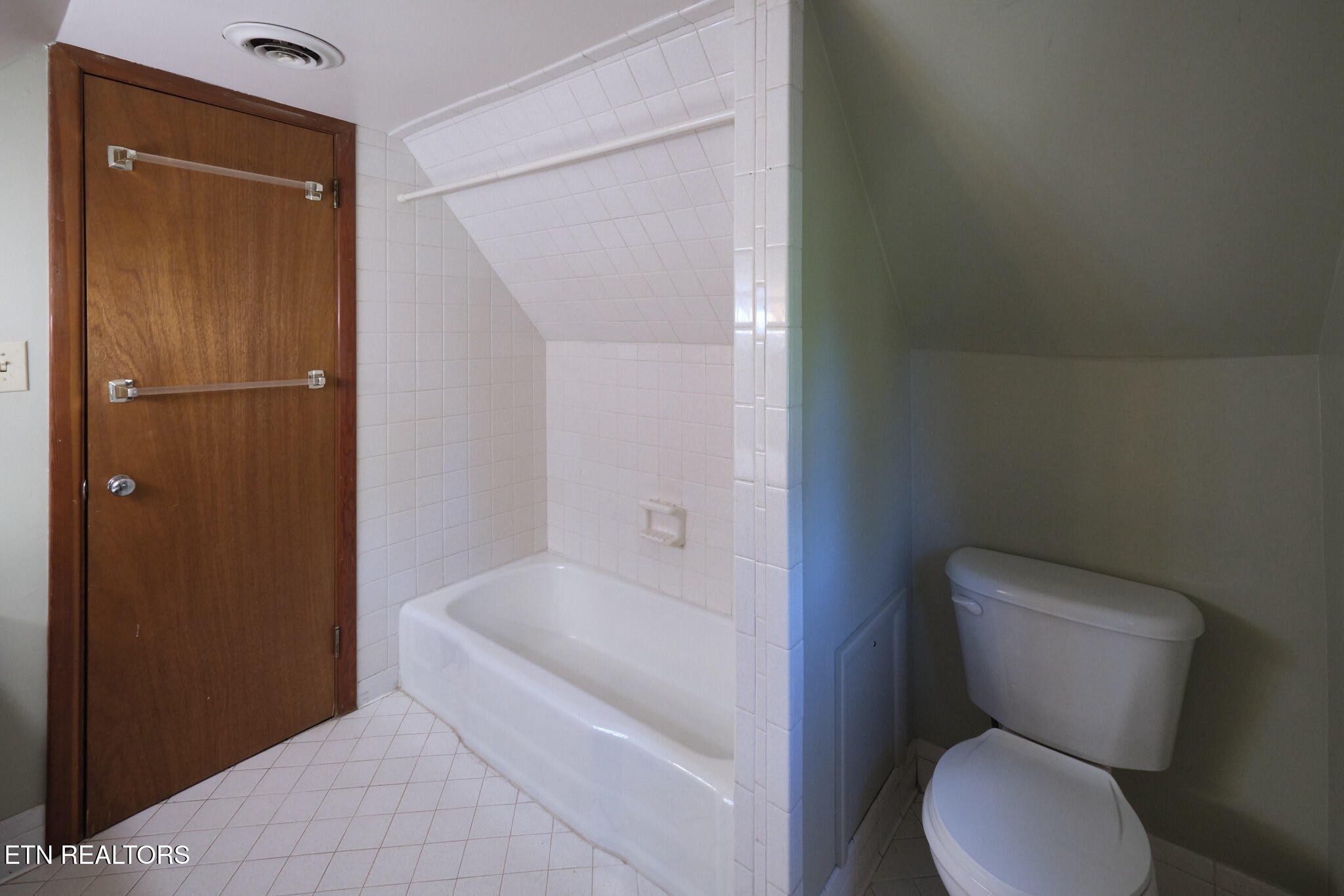 801 Kesterson Road Knoxville, TN 37918 - Photo 37 of 58 Gallery Image 37