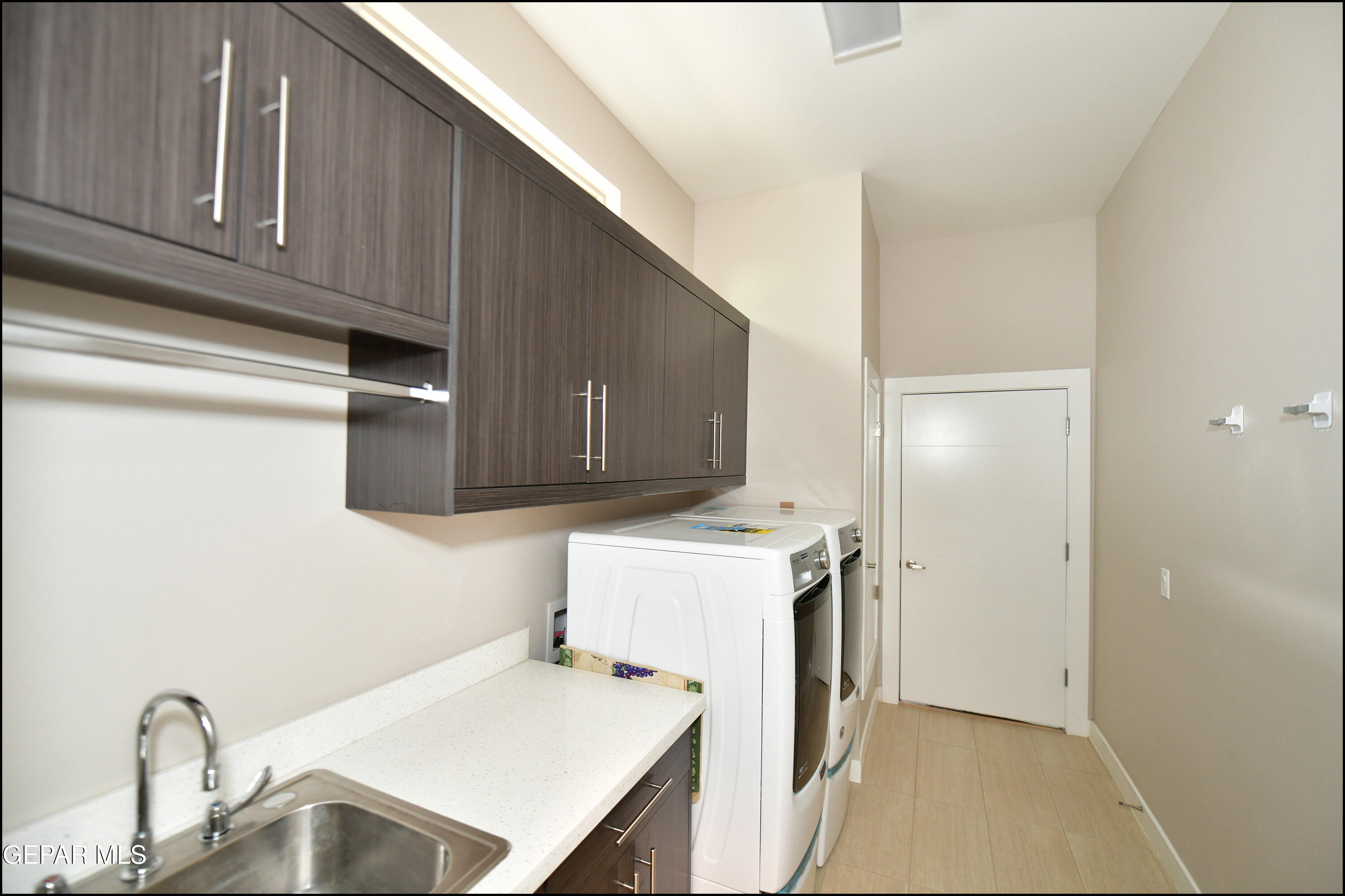 6295 Casper Ridge Drive El Paso, TX 79912 - Photo 33 of 85 58