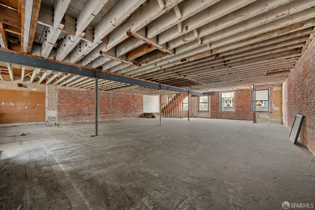 $2,750,000 | 648 Sacramento Street, San Francisco, CA 94111