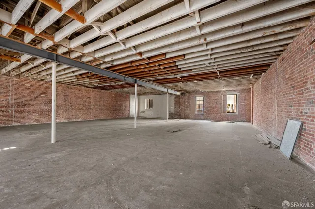 $2,750,000 | 648 Sacramento Street, San Francisco, CA 94111