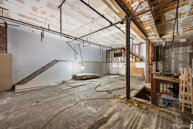 $2,750,000 | 648 Sacramento Street, San Francisco, CA 94111