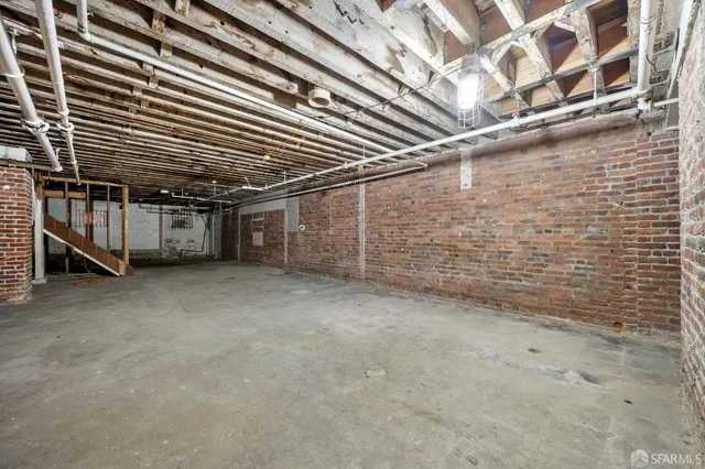 $2,750,000 | 648 Sacramento Street, San Francisco, CA 94111