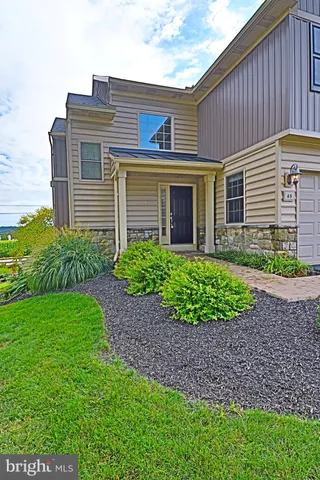 $389,900 | 45 Fieldcrest Lane, Ephrata, PA 17522