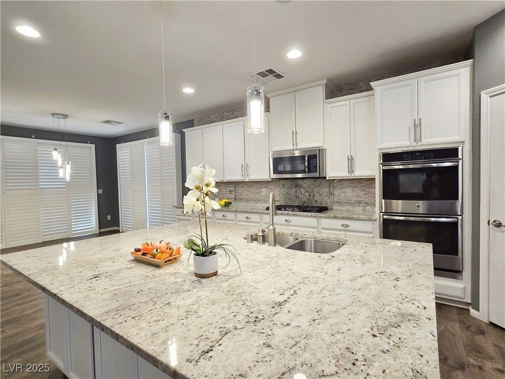 6233 Canterbury Field Road Las Vegas, NV 89113 - Photo 11 of 35