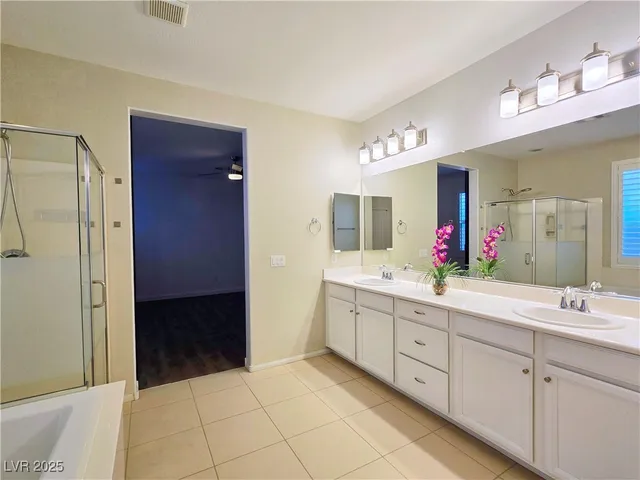 $2,580 | 6233 Canterbury Field Road, Las Vegas, NV 89113