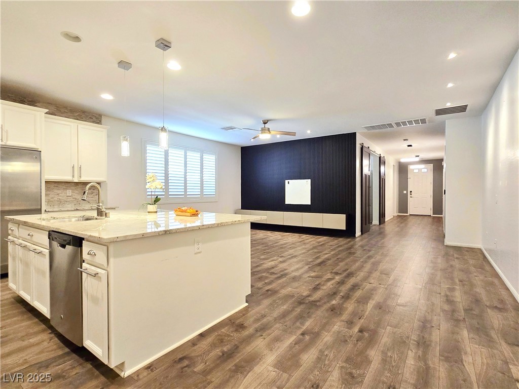 6233 Canterbury Field Road Las Vegas, NV 89113 - Photo 2 of 35