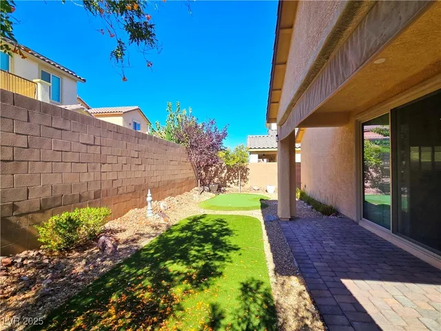 $2,580 | 6233 Canterbury Field Road, Las Vegas, NV 89113