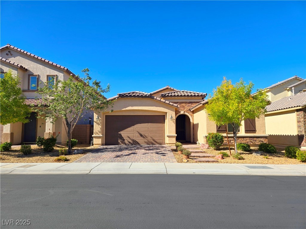 6233 Canterbury Field Road Las Vegas, NV 89113 - Photo 3 of 35