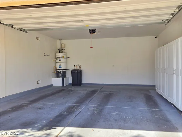 $2,580 | 6233 Canterbury Field Road, Las Vegas, NV 89113