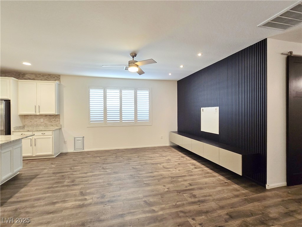 6233 Canterbury Field Road Las Vegas, NV 89113 - Photo 5 of 35