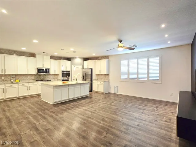 $2,580 | 6233 Canterbury Field Road, Las Vegas, NV 89113