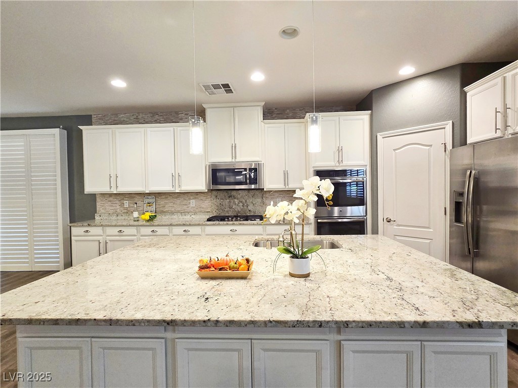 6233 Canterbury Field Road Las Vegas, NV 89113 - Photo 8 of 35