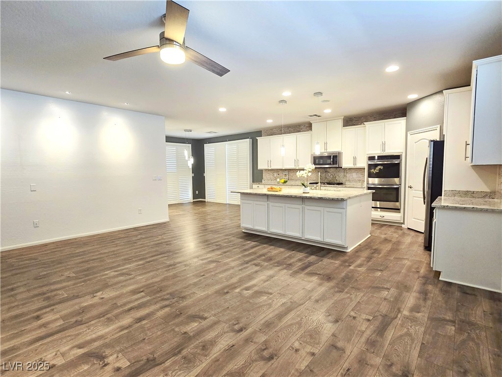 6233 Canterbury Field Road Las Vegas, NV 89113 - Photo 9 of 35