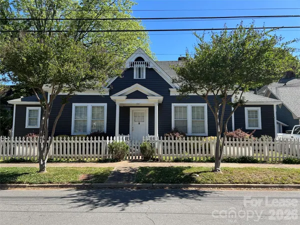 $1,600 | 412 West Horah Street, Salisbury, NC 28144