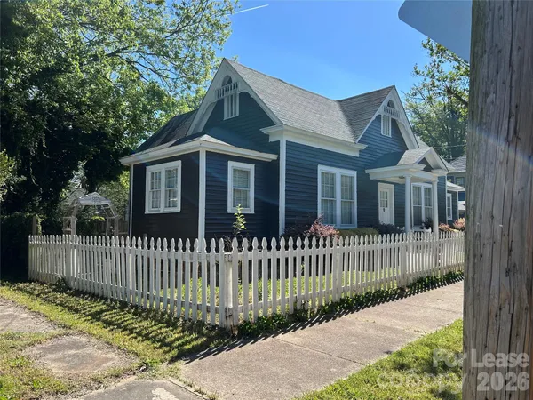 $1,600 | 412 West Horah Street, Salisbury, NC 28144