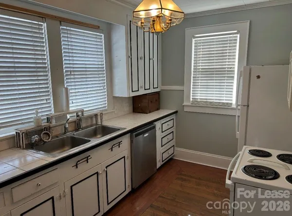 $1,600 | 412 West Horah Street, Salisbury, NC 28144