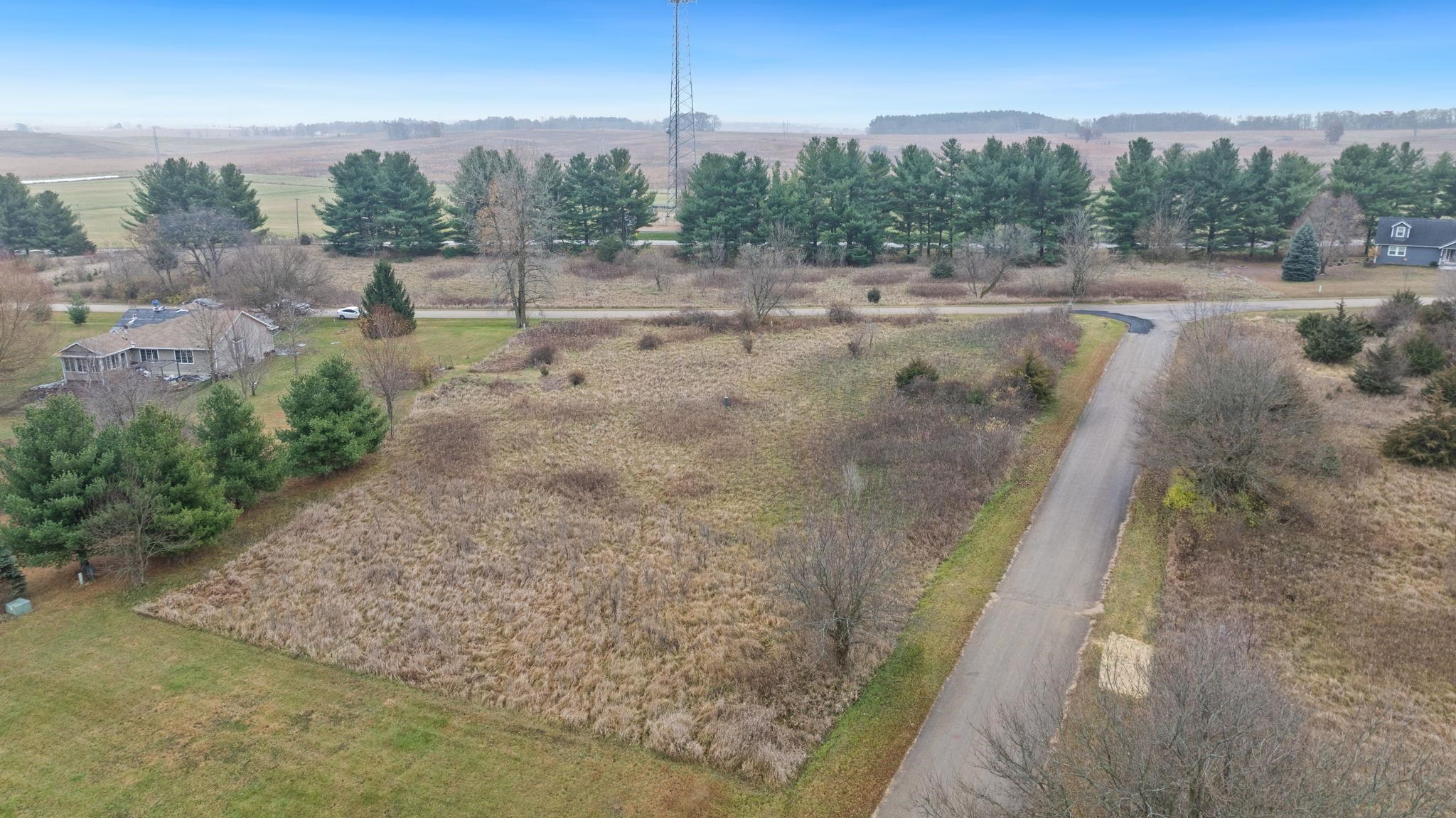 127 Flambeau Lane Dixon, IL 61021 - Photo 5 of 10 a view of outdoor space with city view