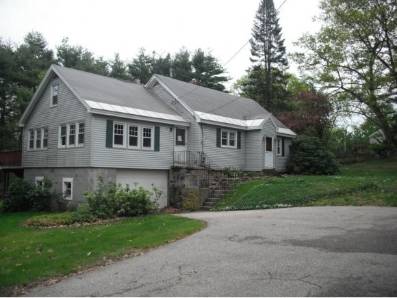 15 Dutton Road Pelham, NH 03076 - Photo 1 of 1