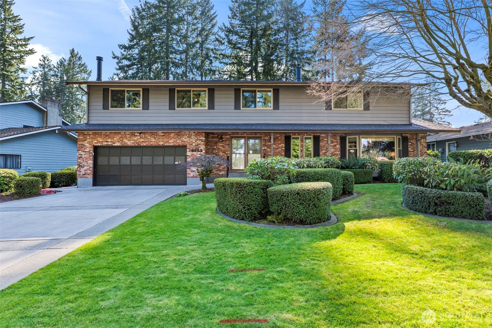 8902 Park Ridge Drive West University Place, WA 98467 - Photo 2 of 40