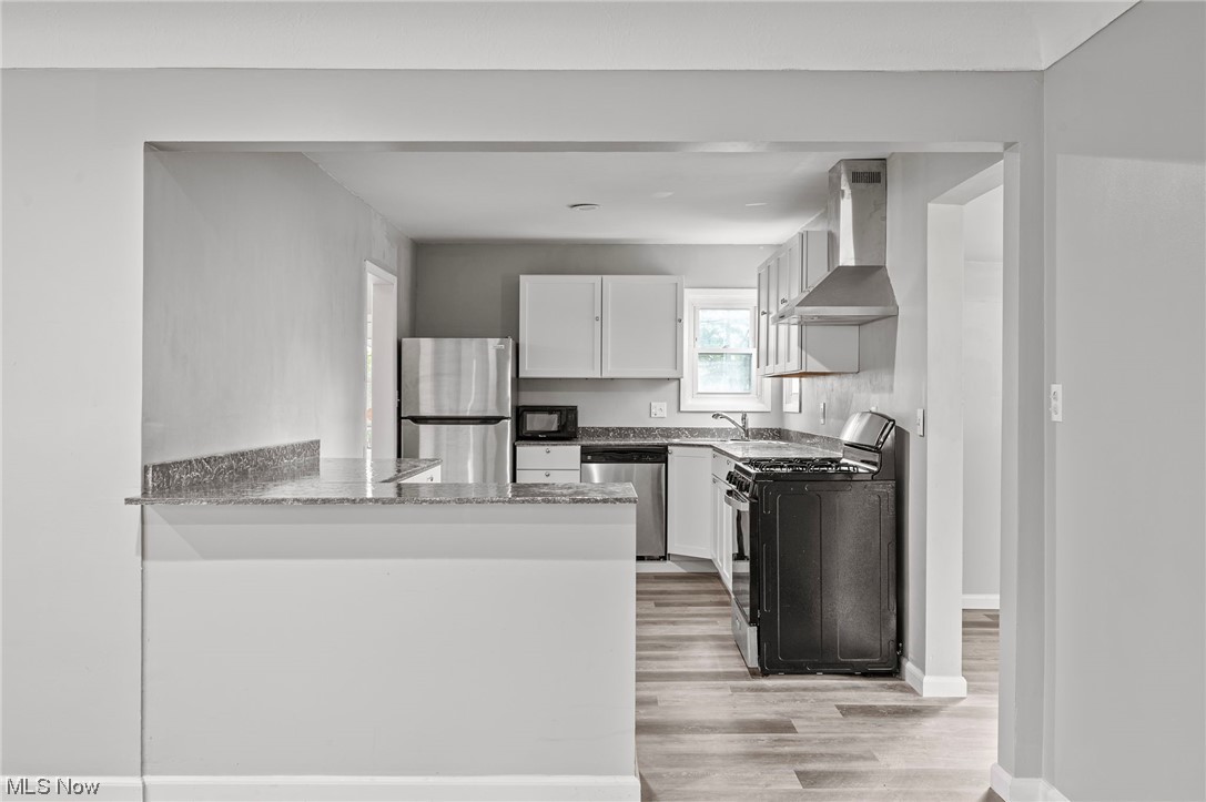 1053 Ford Road Cleveland, OH 44143 - Photo 9 of 34