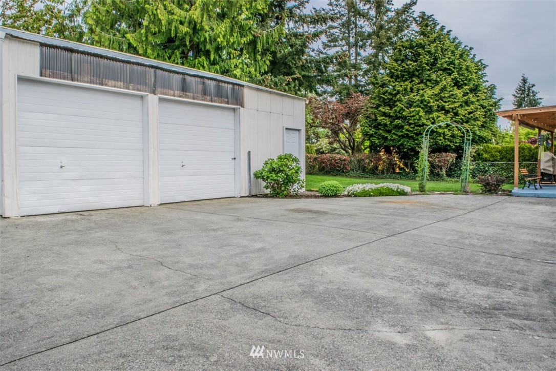 5204 West Highland Road Everett, WA 98203 - Photo 10 of 17