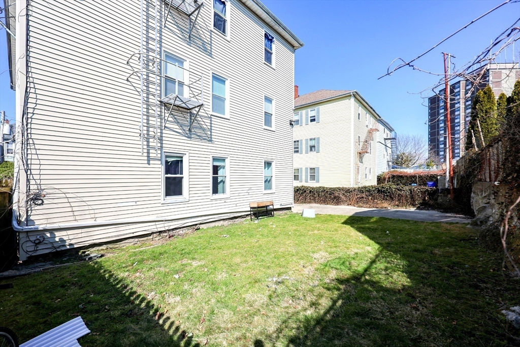 62 Pitman Street Fall River, MA 02723 - Photo 5 of 13