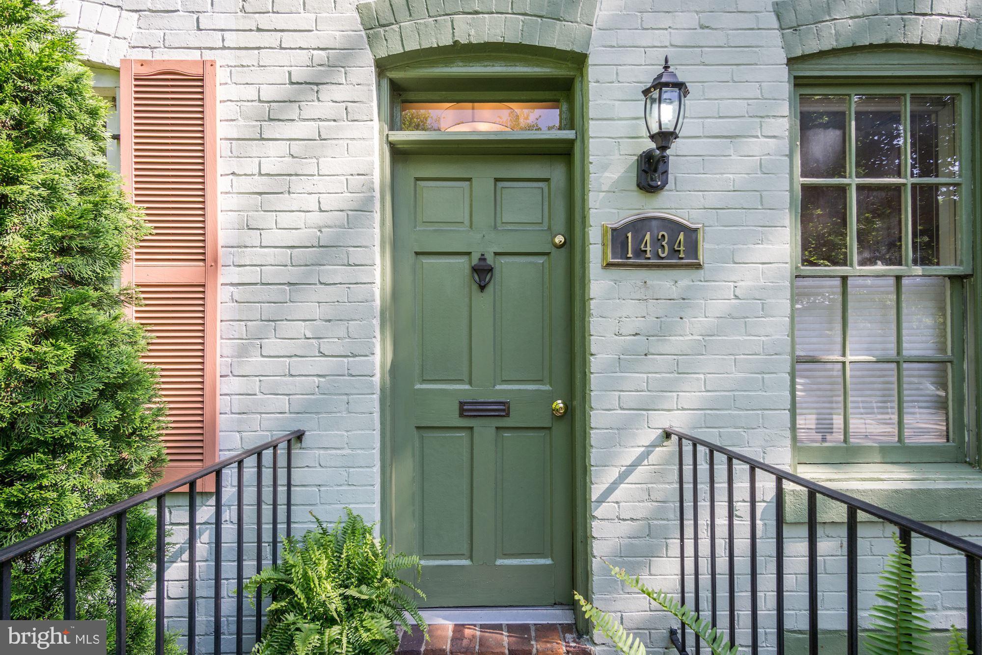 1434 A Street Southeast Washington, DC 20003 - Photo 6 of 43