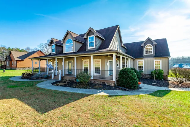 $575,000 | 2322 Mowbray Pike, Soddy Daisy, TN 37379