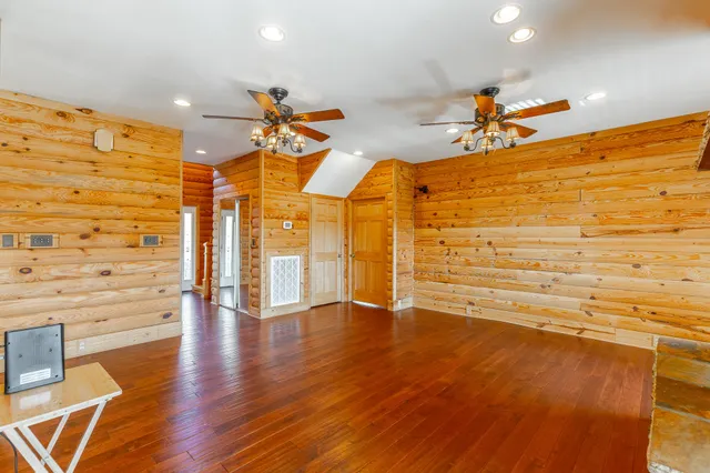 $575,000 | 2322 Mowbray Pike, Soddy Daisy, TN 37379