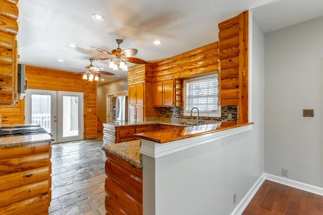 $575,000 | 2322 Mowbray Pike, Soddy Daisy, TN 37379