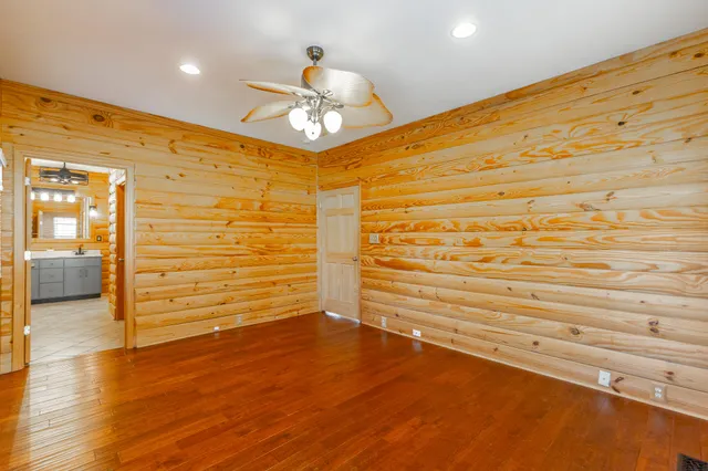 $575,000 | 2322 Mowbray Pike, Soddy Daisy, TN 37379