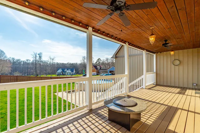$575,000 | 2322 Mowbray Pike, Soddy Daisy, TN 37379