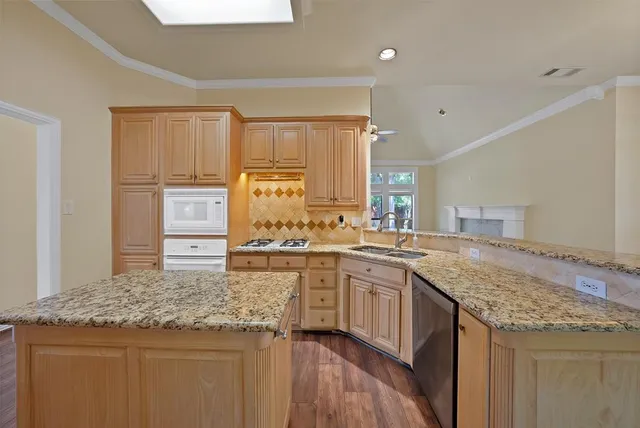 $3,490 | 2802 Timber Hill Drive, Grapevine, TX 76051