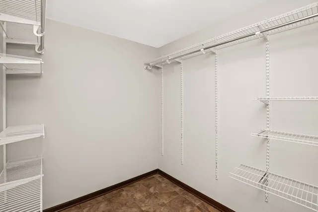 $349,888 | 77 Lake Hinsdale Drive, Unit 207, Willowbrook, IL 60527