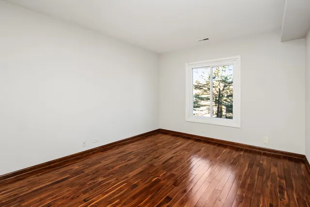 $349,888 | 77 Lake Hinsdale Drive, Unit 207, Willowbrook, IL 60527