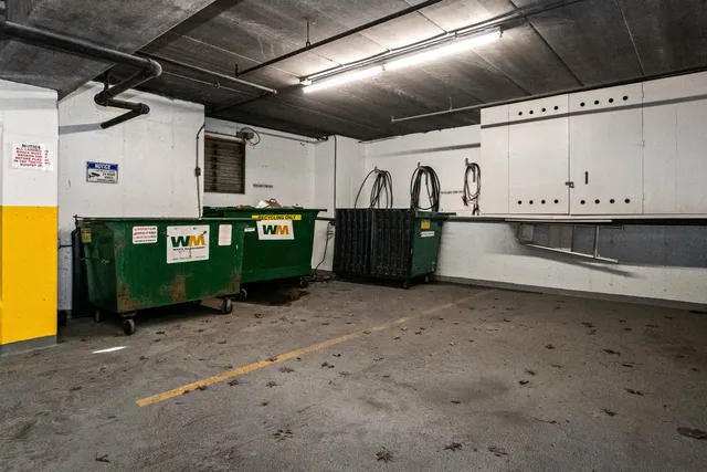 $349,888 | 77 Lake Hinsdale Drive, Unit 207, Willowbrook, IL 60527