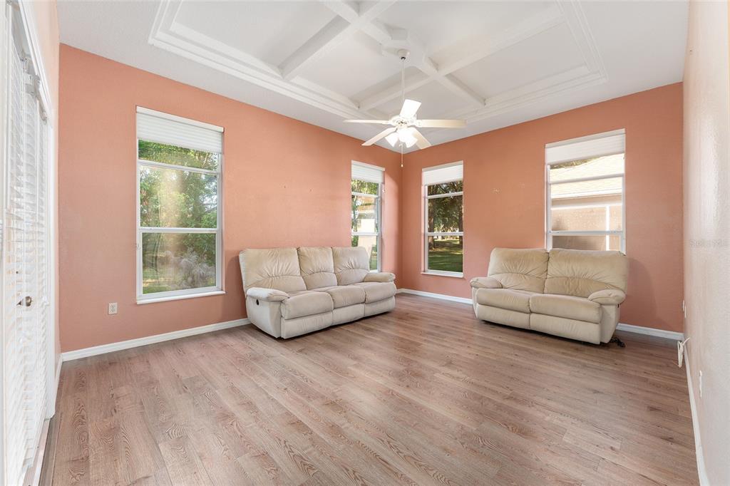10987 Southwest 69th Circle Ocala, FL 34476 - Photo 16 of 48