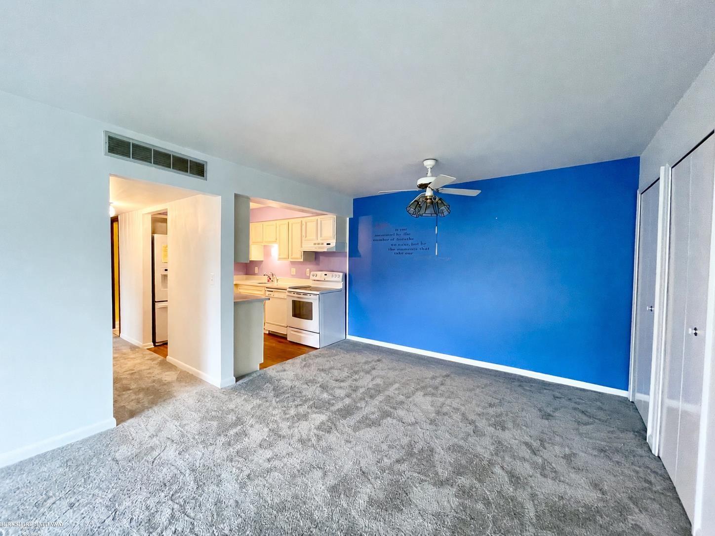 54749 Shelby Road, Unit 65 / 4 Utica, MI 48316 - Photo 5 of 28