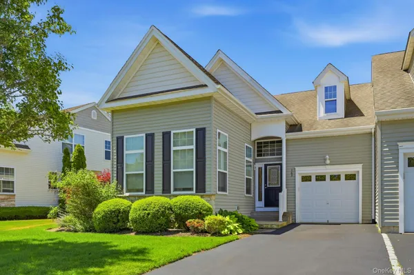 $699,990 | 163 Augusta Drive, Unit 163, Medford, NY 11763
