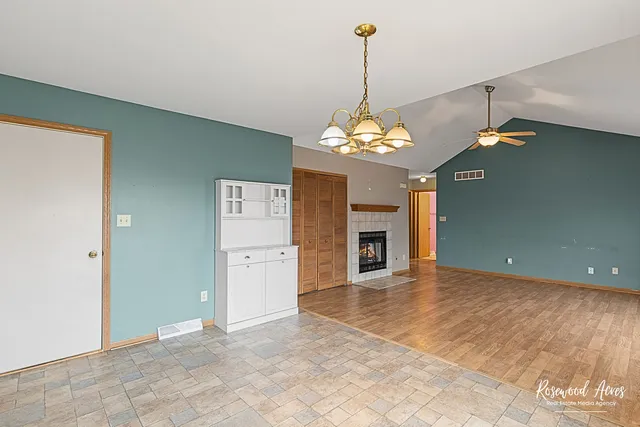 $225,000 | 806 Covey Lane, Coal City, IL 60416