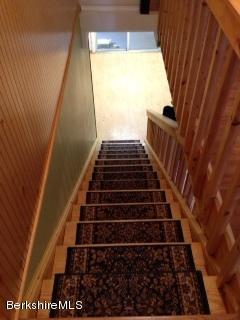 76 Pine Hollow Road Pownal, VT 05261 - Photo 13 of 17 a view of entryway
