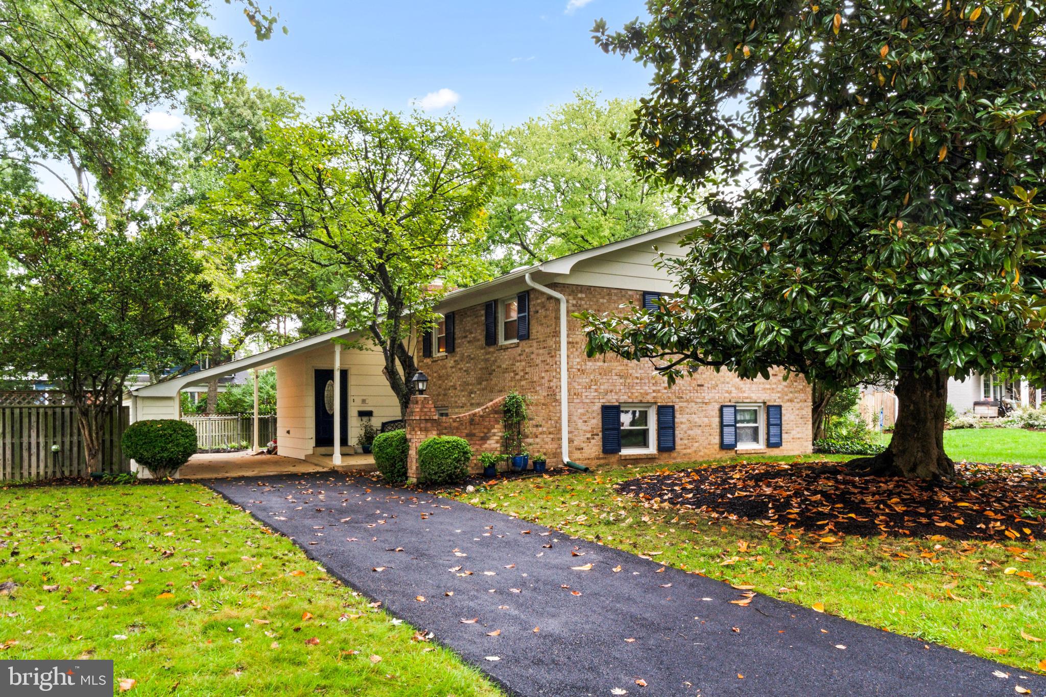 2508 Londonderry Road Alexandria, VA 22308 - Photo 1 of 38 Gallery Image 1