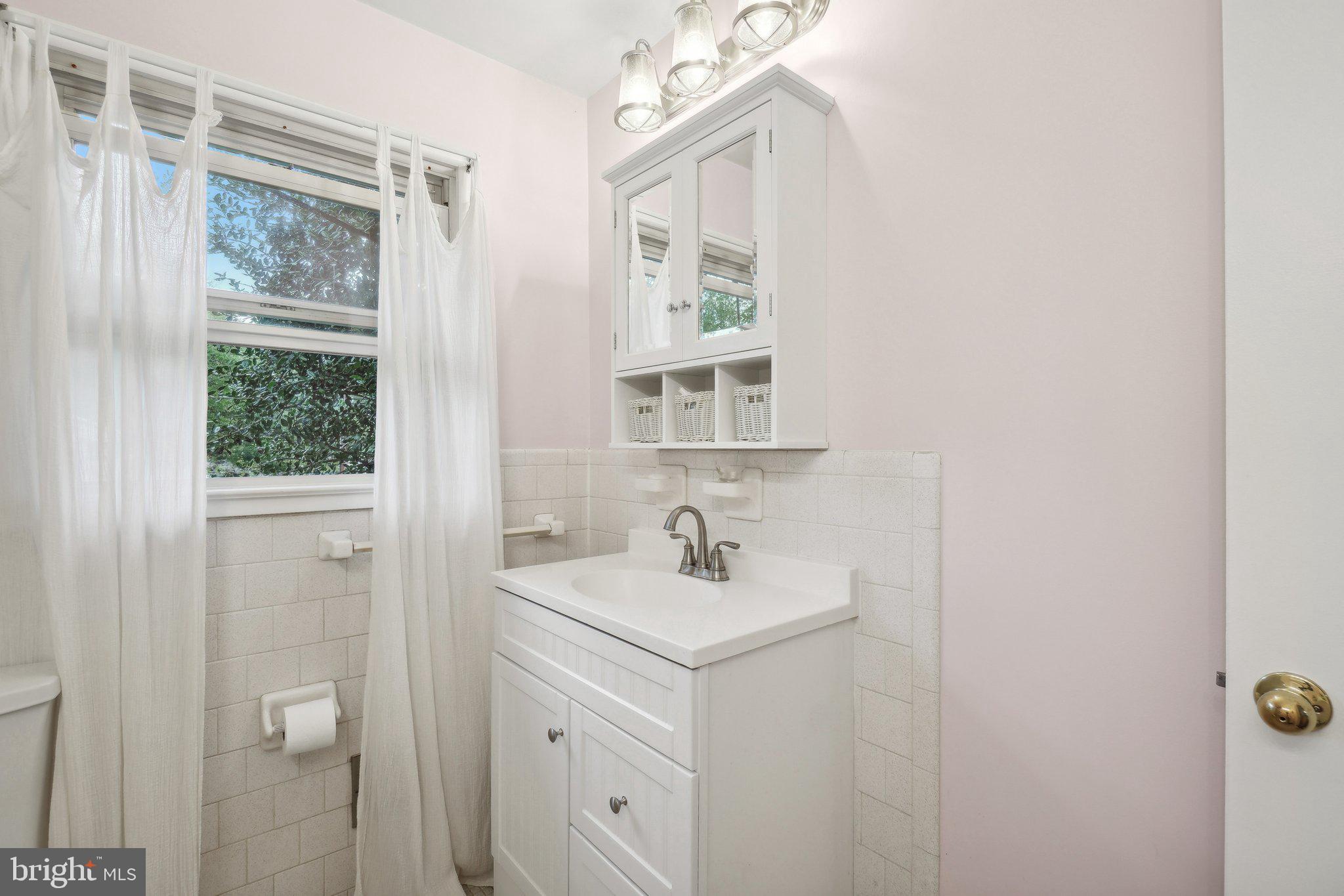 2508 Londonderry Road Alexandria, VA 22308 - Photo 16 of 38 Gallery Image 16