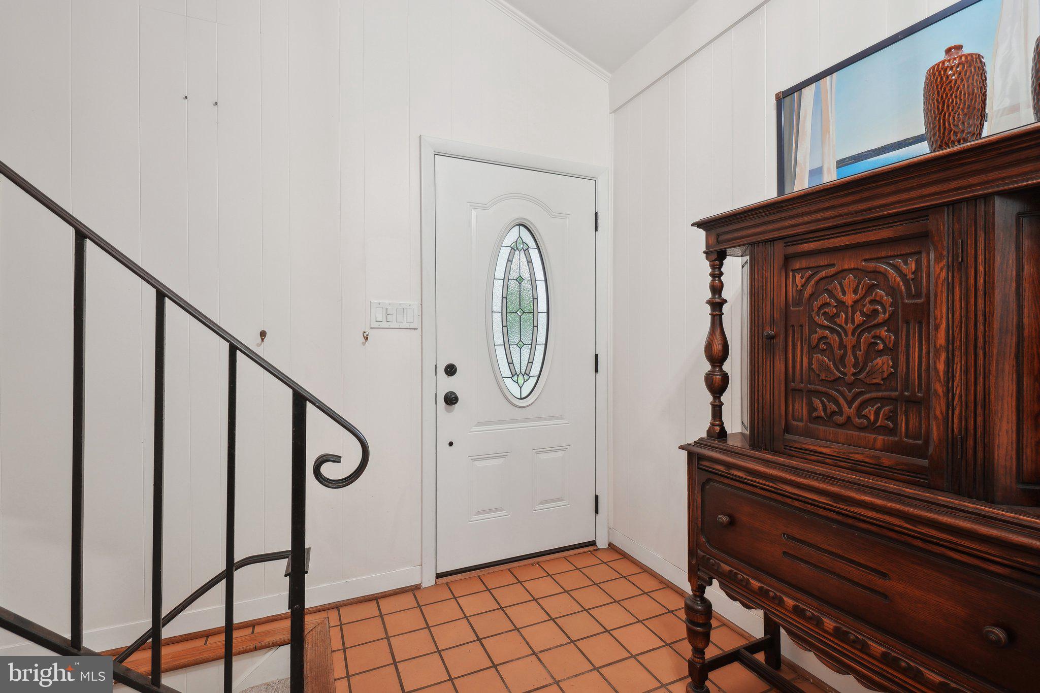 2508 Londonderry Road Alexandria, VA 22308 - Photo 2 of 38 Gallery Image 2