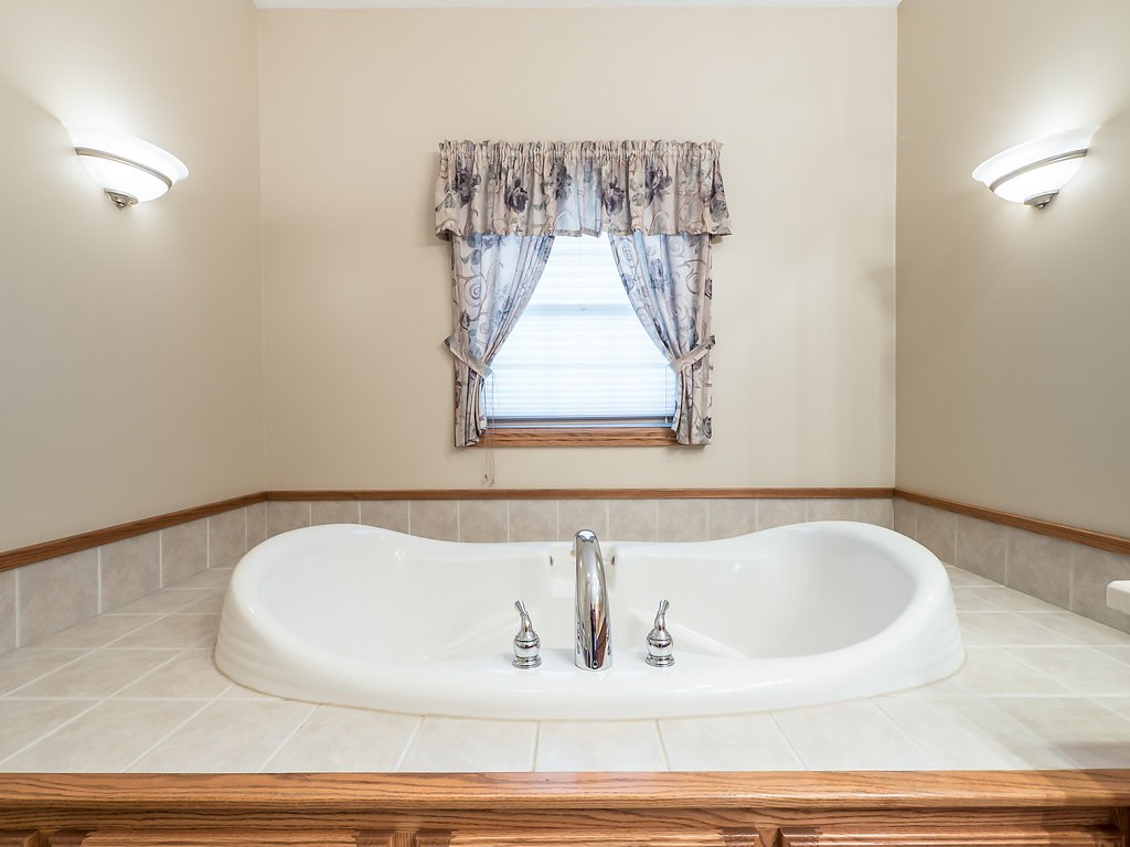 13616 Notestine Road Grabill, IN 46741 - Photo 20 of 36
