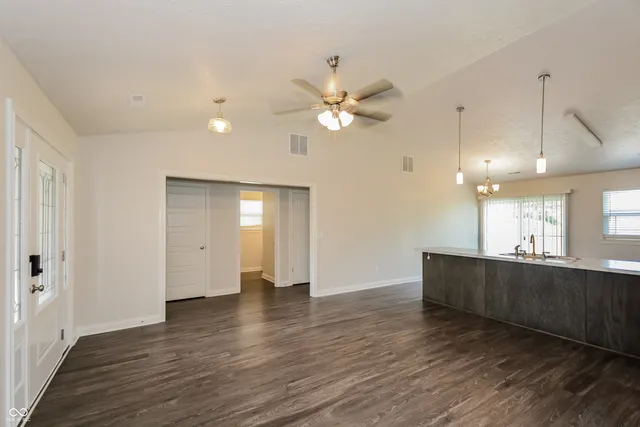 $2,045 | 7307 Meyer Loop, Sellersburg, IN 47172