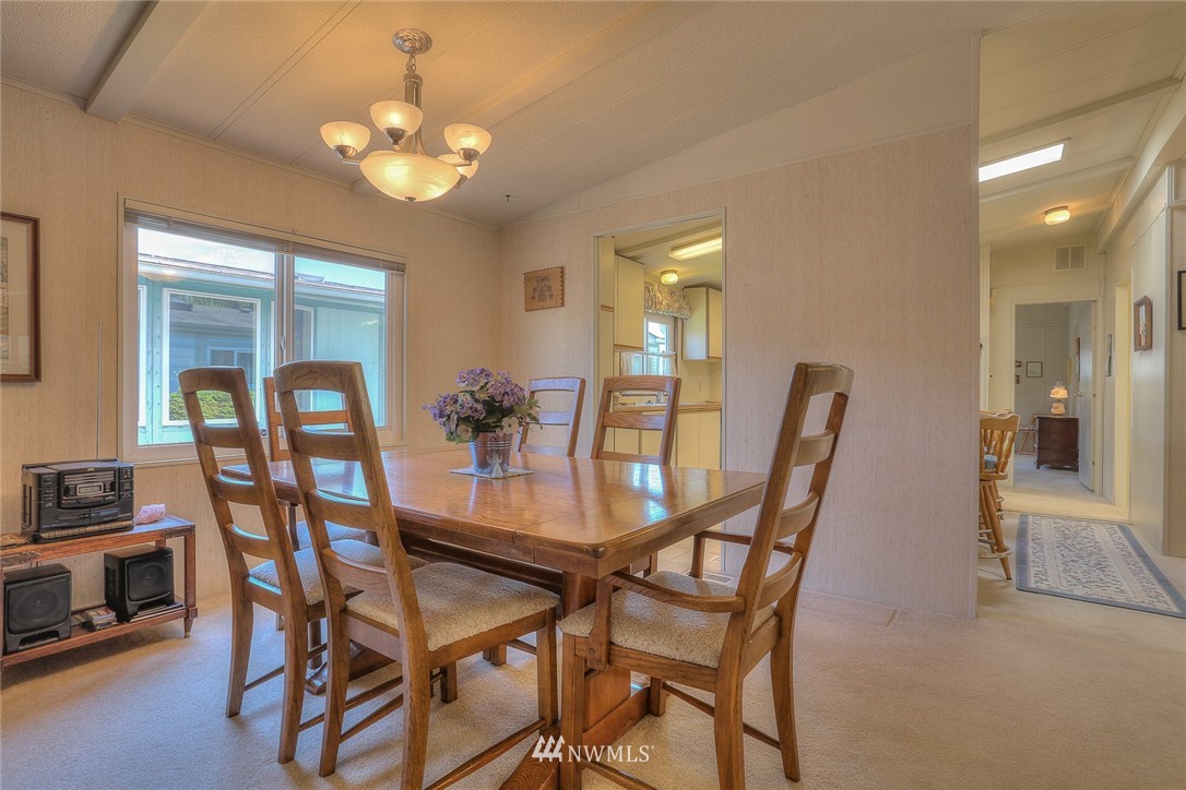 23722 Vista View Avenue Bothell, WA 98021 - Photo 11 of 25