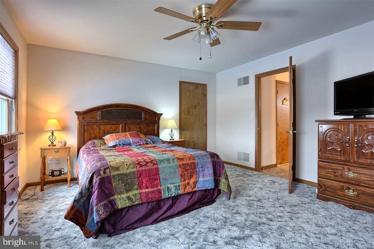 335 Thorley Road New Cumberland, PA 17070 - Photo 18 of 24 Gallery Image 18