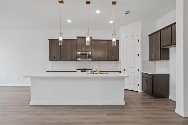 $390,670 | 21910 Iris Colony Drive, Waller, TX 77484